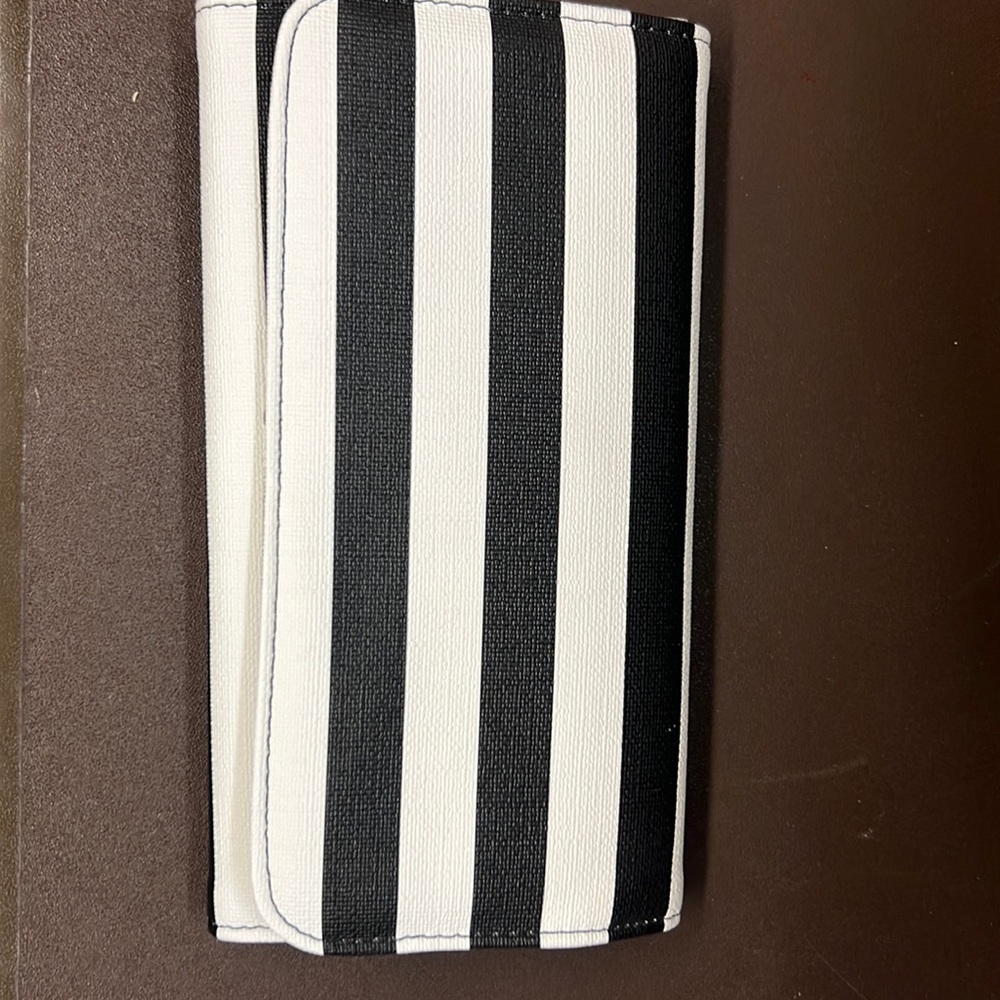 Black and white wallet - KUT